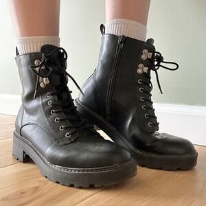 Black Faux-Leather Combat/Moto Style Boots w Zipper